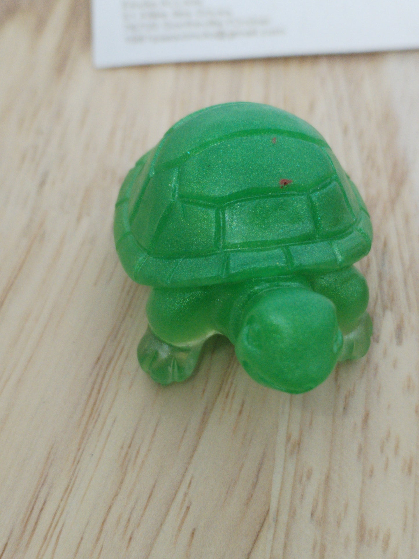 Petites tortues en résine